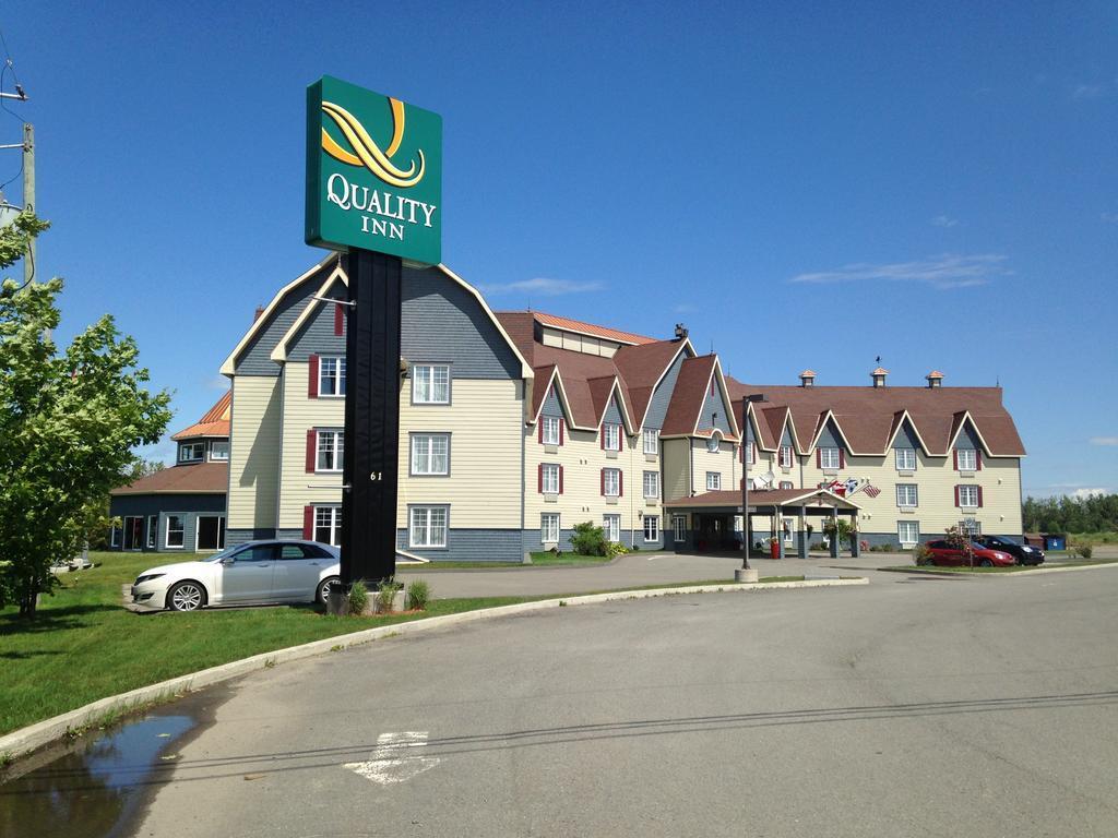 Quality Inn Riviere-du-Loup Exterior photo