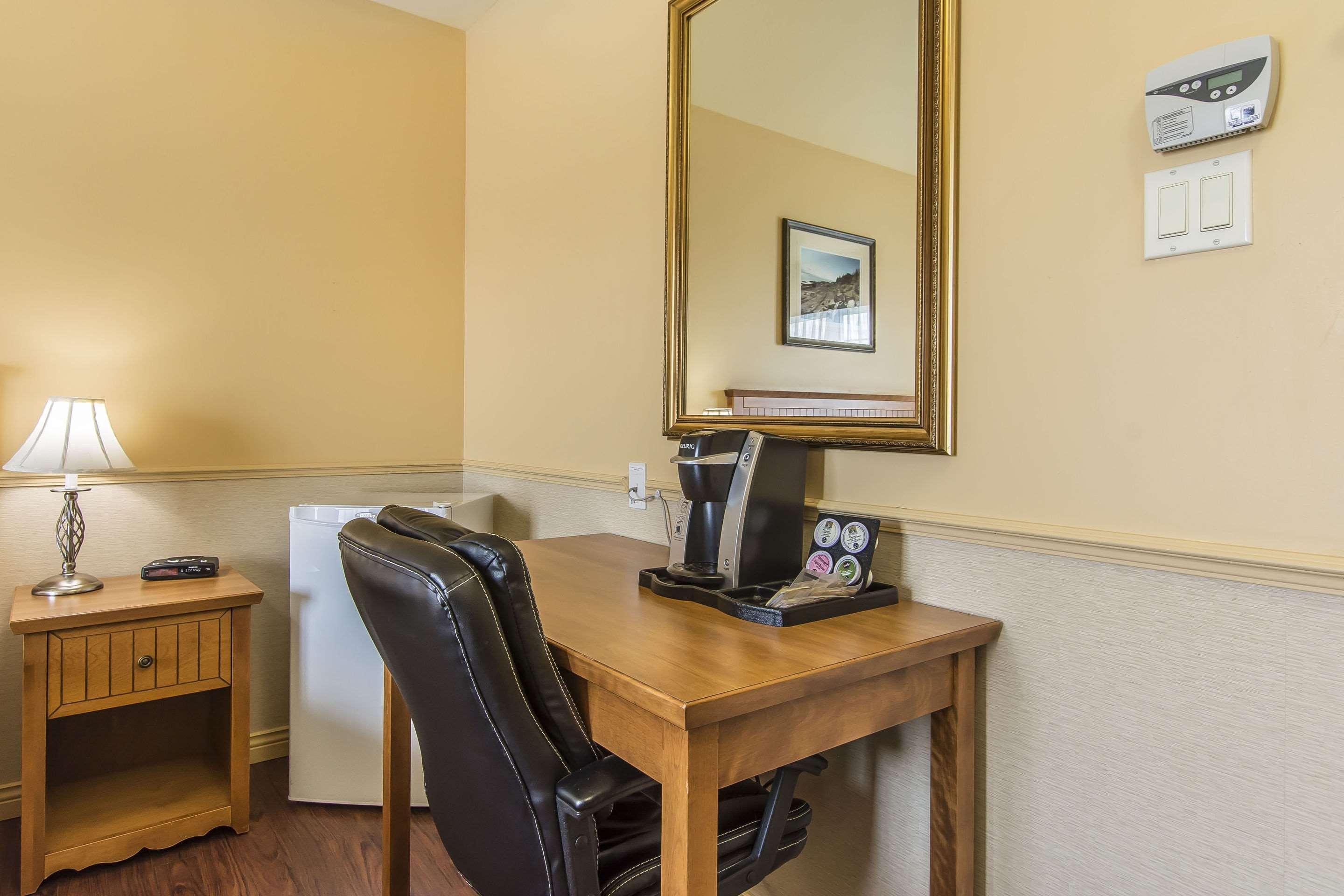 Quality Inn Riviere-du-Loup Exterior photo