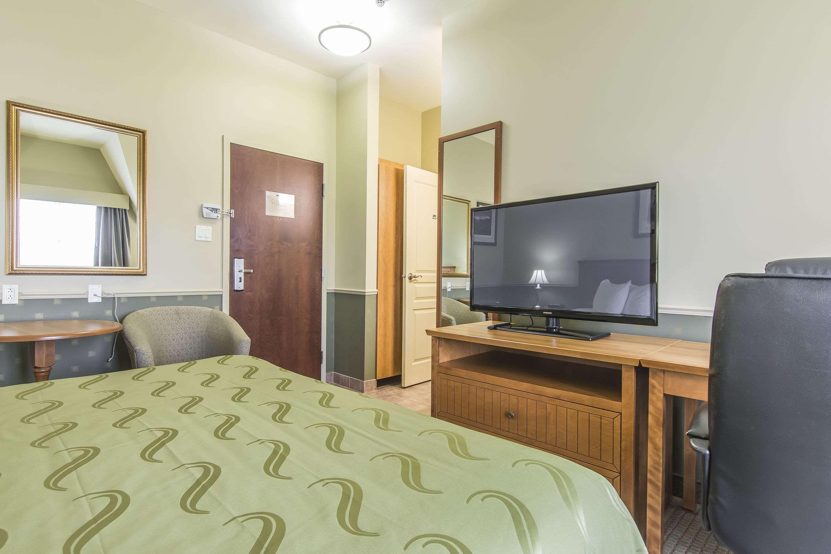 Quality Inn Riviere-du-Loup Exterior photo