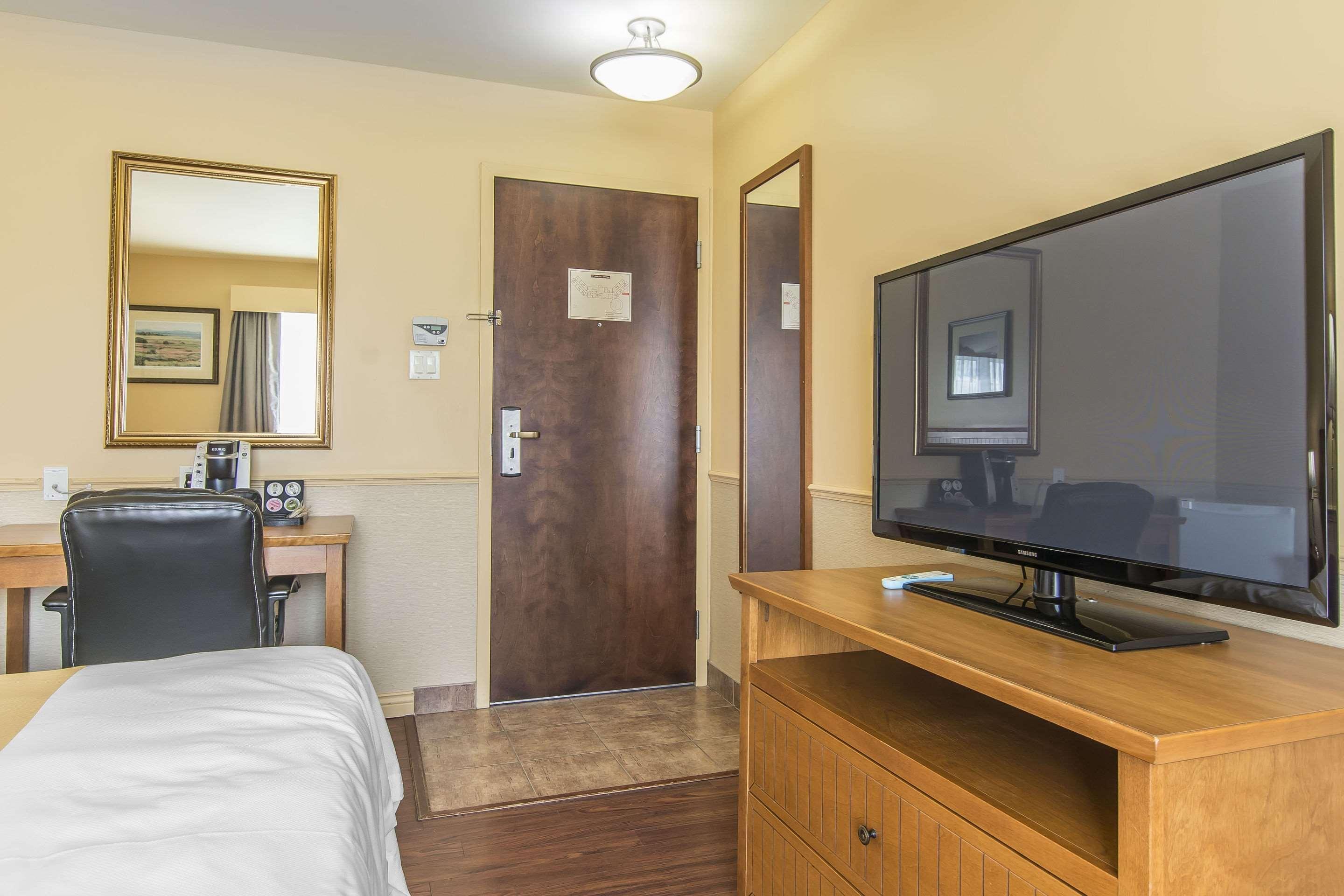Quality Inn Riviere-du-Loup Exterior photo
