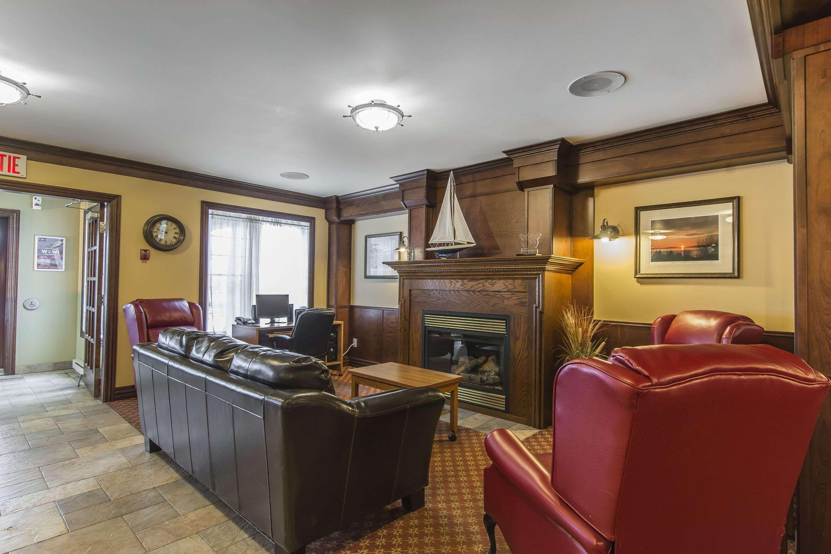 Quality Inn Riviere-du-Loup Exterior photo