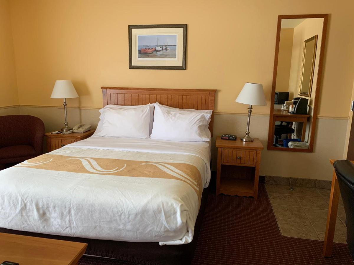 Quality Inn Riviere-du-Loup Exterior photo