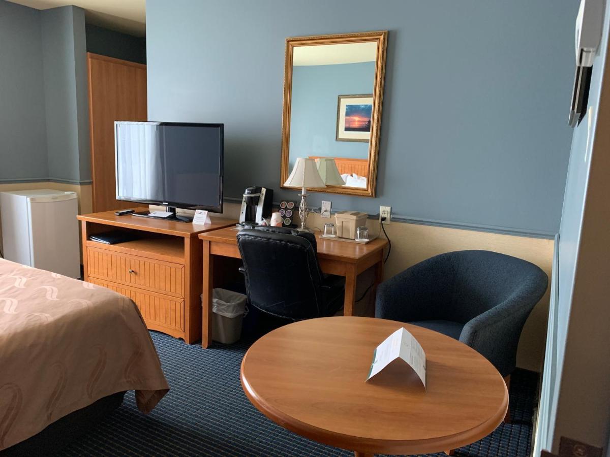 Quality Inn Riviere-du-Loup Exterior photo
