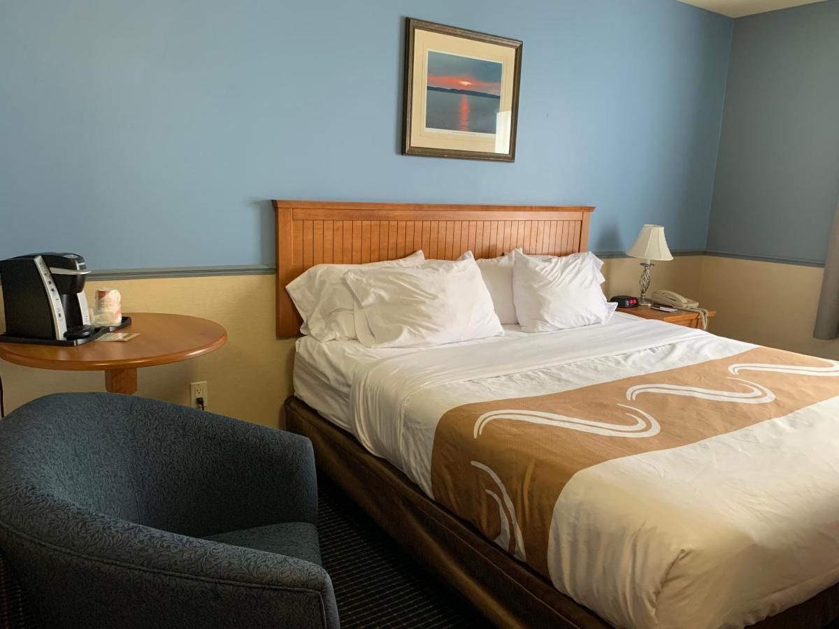 Quality Inn Riviere-du-Loup Exterior photo